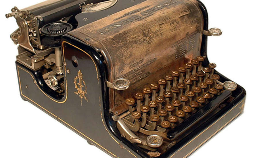 День рождения пишущей машинки